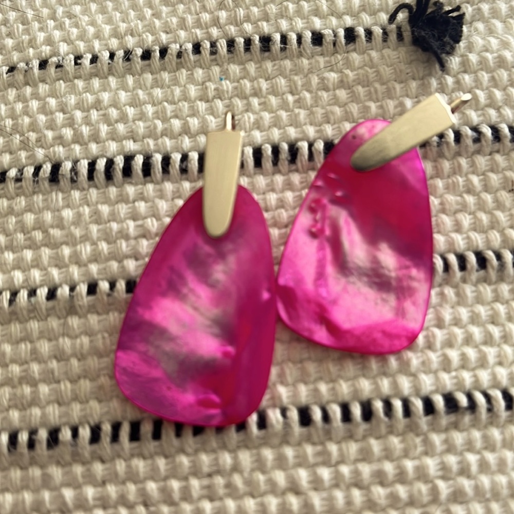 Kendra Scott golden hot pink earrings